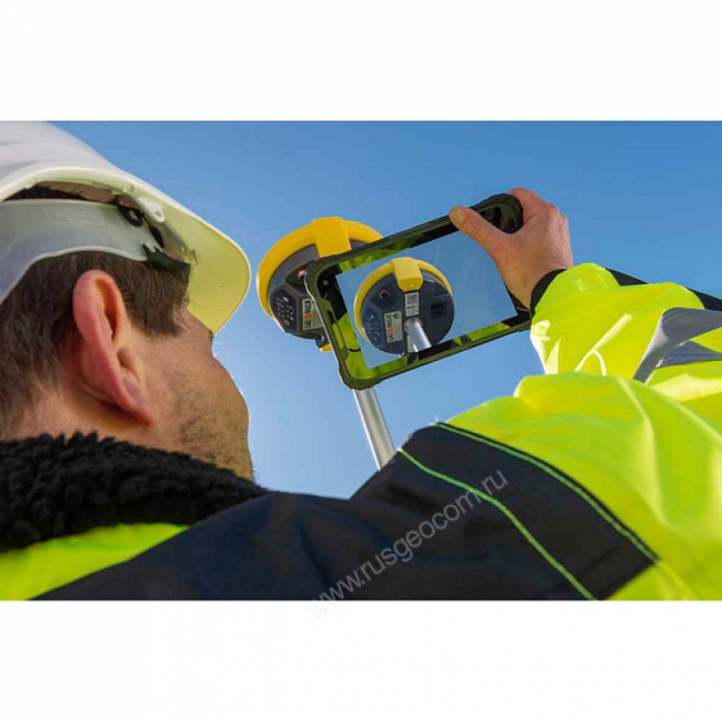 GNSS приемник GeoMax Zenith40 Rover (GSM) xPad Win GNSS приемник GeoMax Zenith40 Rover (GSM) xPad Win